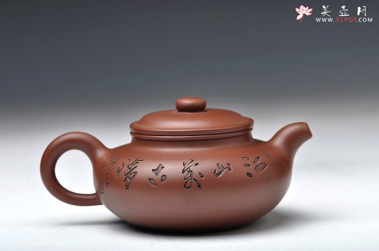 紫砂壶图片：刀工精美 工料皆爽 全手实用小仿古 江山万古清 - 美壶网