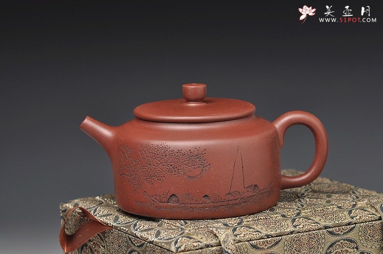 紫砂壶图片：厚重之品 品味意境 全手桑扁 - 美壶网