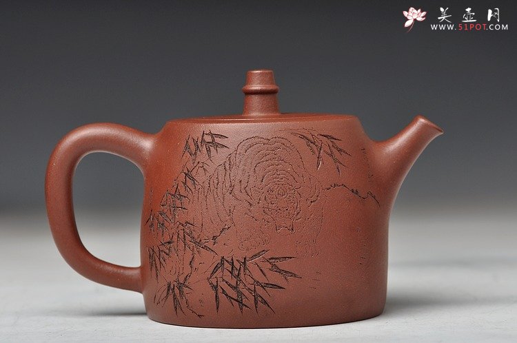 紫砂壶图片：沉下心进步 师古不泥古 全手汉铎 无忧无惧 虎虎生风 - 美壶网