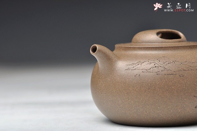 紫砂壶图片：国助和石精刻  玉成窑风格 全手归隐 更加耐品 - 美壶网