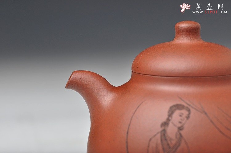 紫砂壶图片：细刻入丝 形体端庄 传统作品 全手三足乳鼎 - 美壶网