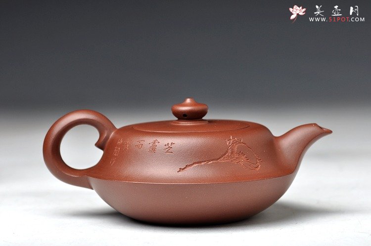 紫砂壶图片：线条流畅优美 造型新颖  清韵  - 美壶网
