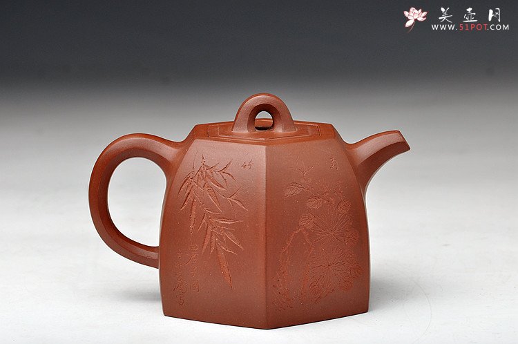 紫砂壶图片：史金妹经典代表作 全手秤砣六方 国大师李昌鸿即兴装饰 - 美壶网