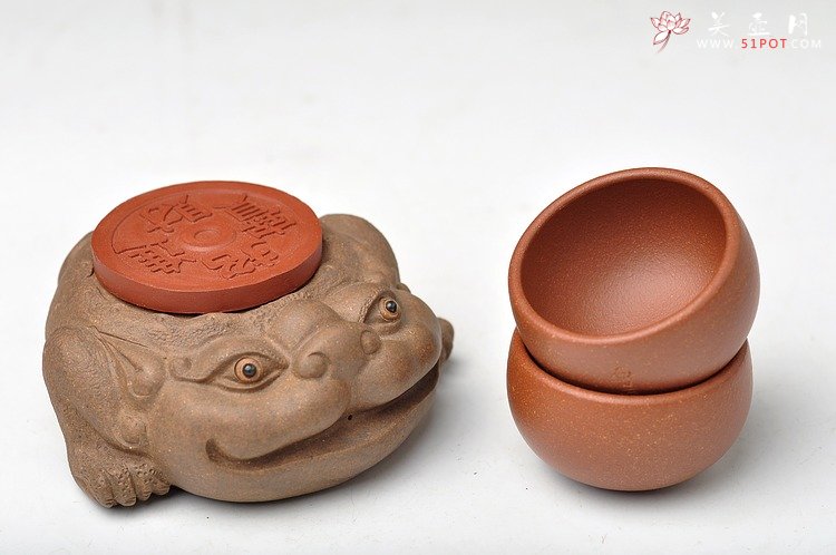 紫砂壶图片：最新作品 降坡泥 迷你围棋杯 娇小 功夫茶 - 美壶网