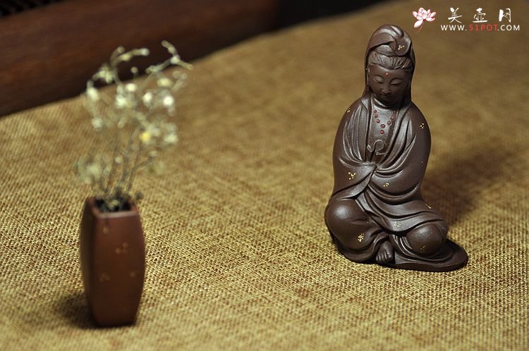 紫砂壶图片：慈悲祥和   坐观音 - 美壶网