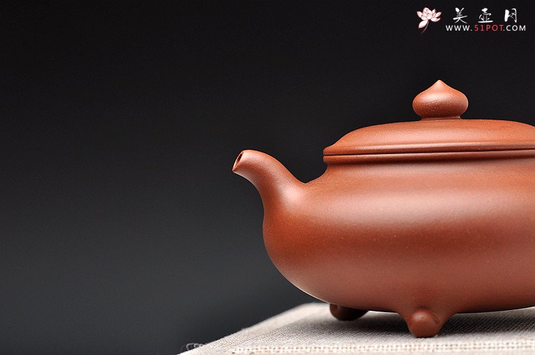 紫砂壶图片：适合绿茶 纤秀可人 三足扁樱 - 美壶网