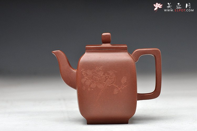 紫砂壶图片：优雅的方器 女中方器好手 全手玉亭四方 国大师李昌鸿装饰 - 美壶网