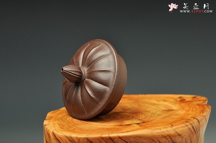 紫砂壶图片：挺拔俊秀 做工精致  全手筋囊佳器 金瓜 - 美壶网