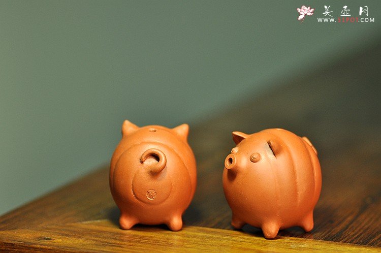 紫砂壶图片：全手工茶宠 文房水注~ 独角兽和短嘴小猪~ - 美壶网