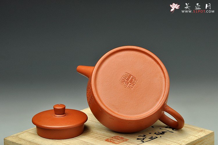 紫砂壶图片：今日方知心是佛~ 器形端庄周正 全手桑扁 一花一世界 - 美壶网