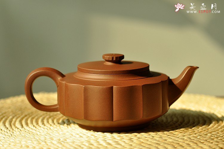 紫砂壶图片：大气磅礴 精工佳作 灼灼有力 大菱泉  - 美壶网