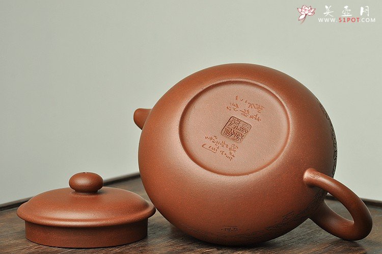 紫砂壶图片：通景山水 俯仰自得 稳重大气 冬游之大仿古 - 美壶网