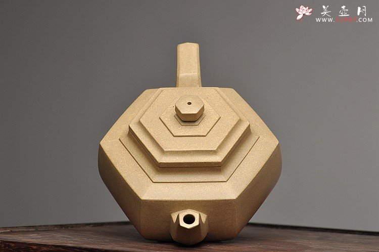 紫砂壶图片：许学军经典代表作 难得好工 精品本绿  全手雪华 - 美壶网