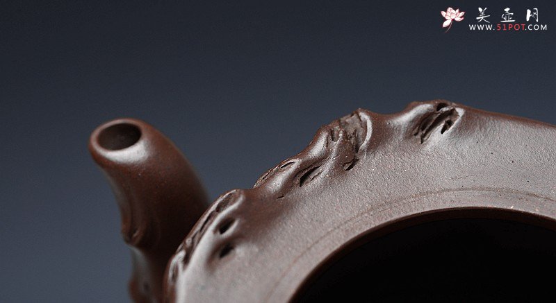 紫砂壶图片：花货典范 灵韵秀雅 全手葡萄桩之万年丰 薄胎精品 - 美壶网