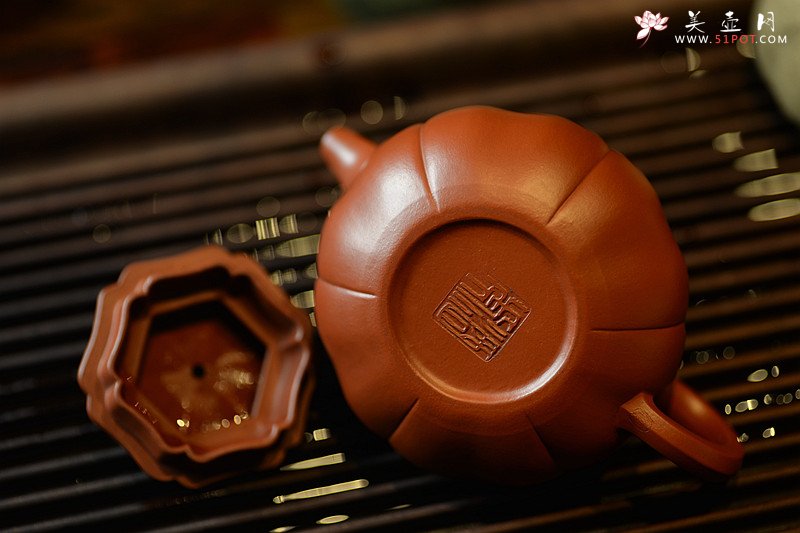 紫砂壶图片：酒虎甲午新作 难度极大  全手工朱泥葵仿古 - 美壶网
