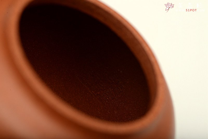 紫砂壶图片：张听刚装饰 憨厚可爱 降坡泥全手小茄段 - 美壶网