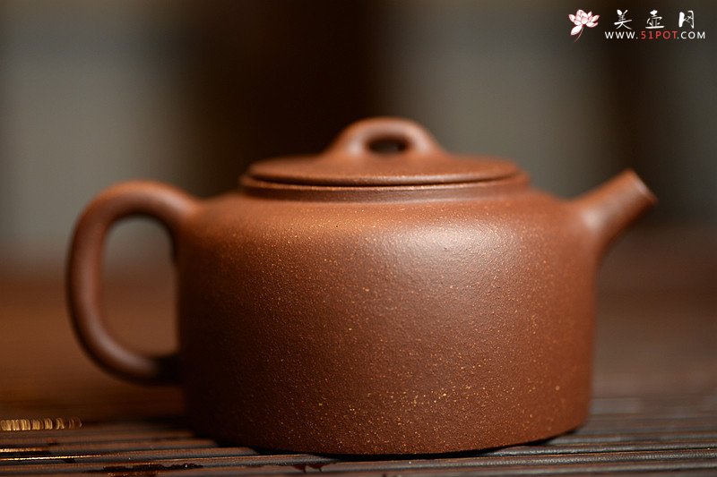 紫砂壶图片：汲深泉，清而甘；洗吾心，无忧烦~ 优质降坡泥 全手井泉 文人壶 - 美壶网