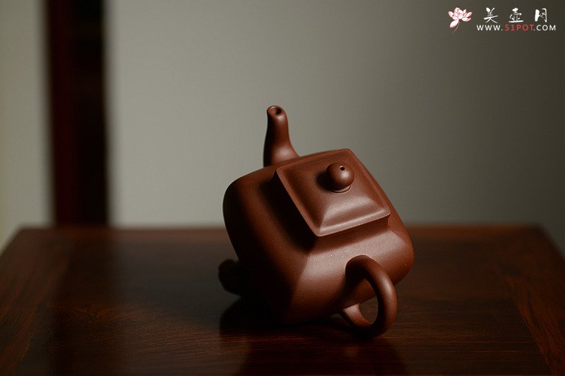 紫砂壶图片：许学军最新力作 浑方寓圆 挺拔大气 全手方韵 - 美壶网