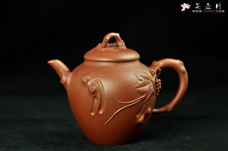 紫砂壶图片：原创花货 文气之作 葡萄宝瓶 孙伟强张新亚合作 丰收喜庆 - 美壶网