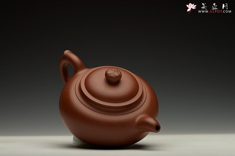 紫砂壶图片：精工实力派储俊伟代表作 厚雅飘逸  全手处处如意 - 美壶网