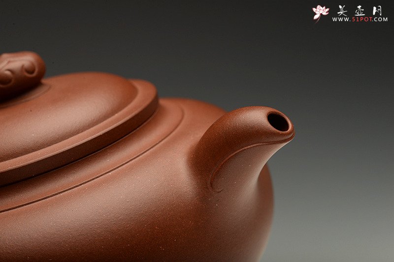 紫砂壶图片：精工实力派储俊伟代表作 厚雅飘逸  全手处处如意 - 美壶网