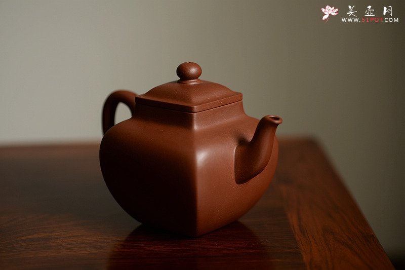 紫砂壶图片：许学军最新力作 浑方寓圆 挺拔大气 全手方韵 - 美壶网