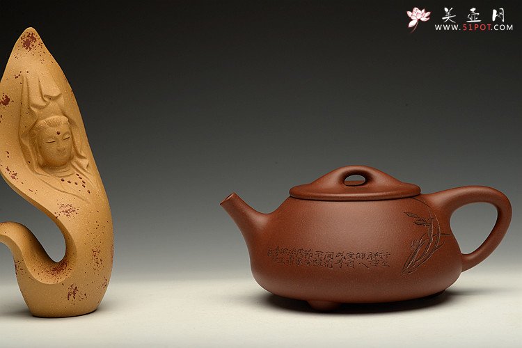 紫砂壶图片：优质青水泥 传统实用 文气装饰 中石瓢 - 美壶网