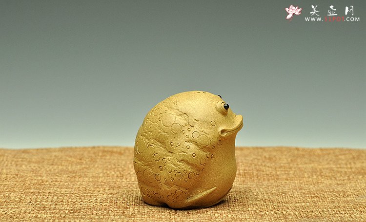 紫砂壶图片：全手茶宠 文房水注 年年有余   - 美壶网