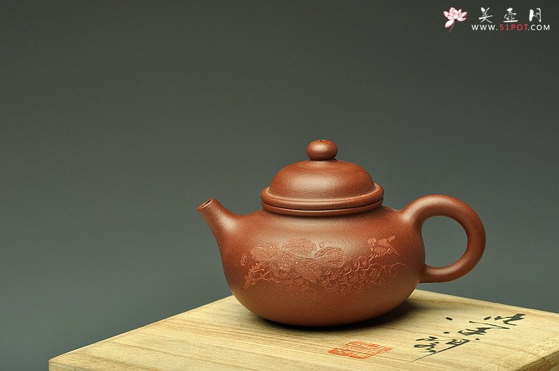 紫砂壶图片：实用精品 许宏俊供料 李昌鸿装饰 小容天 不再接受定做 - 美壶网