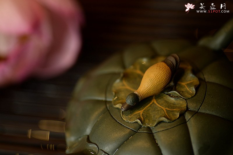 紫砂壶图片：习习清风 莲莲动情o(∩_∩)o  荷叶清风 孙伟强张新亚原创新品 夏雨荷 - 美壶网