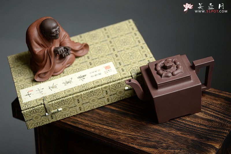 紫砂壶图片：历时两年创作~王健扛鼎之作十八罗汉之论道罗汉和说法罗汉~ - 美壶网