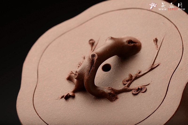 紫砂壶图片：单志萍双色作品 全手精品花器 喜上眉梢 立体梅花 - 美壶网