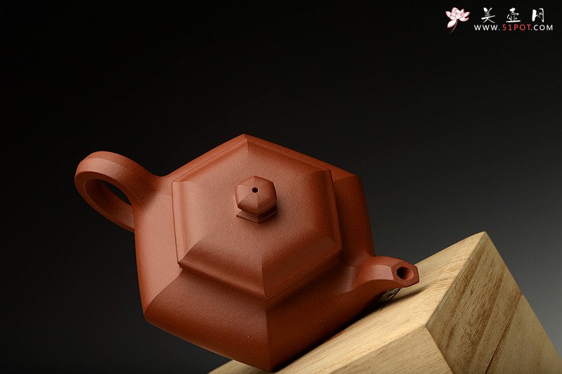 紫砂壶图片：温润如玉  全手六方水扁 线条流畅  - 美壶网