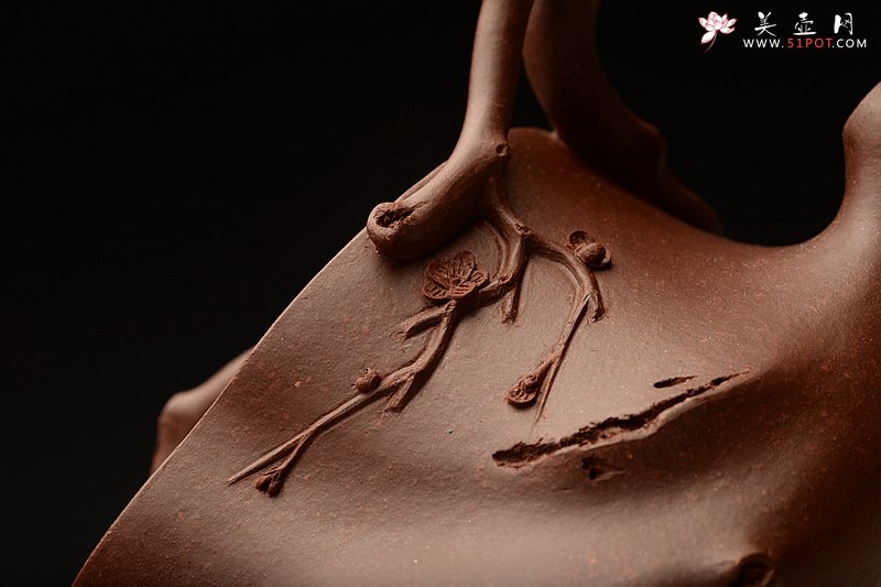 紫砂壶图片：单志萍双色作品 全手精品花器 喜上眉梢 立体梅花 - 美壶网