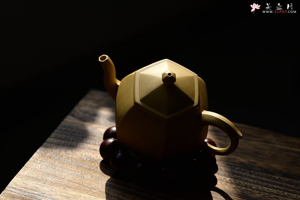 紫砂壶图片：于洪跃新作 亭亭玉立 素雅静美 全手六方华亭 - 美壶网