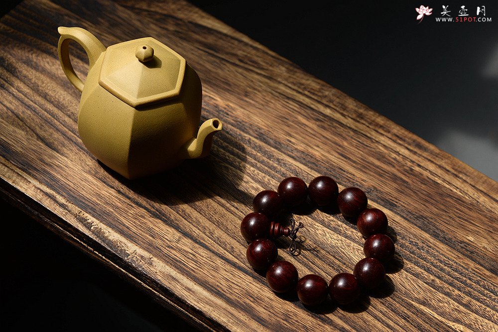 紫砂壶图片：于洪跃新作 亭亭玉立 素雅静美 全手六方华亭 - 美壶网