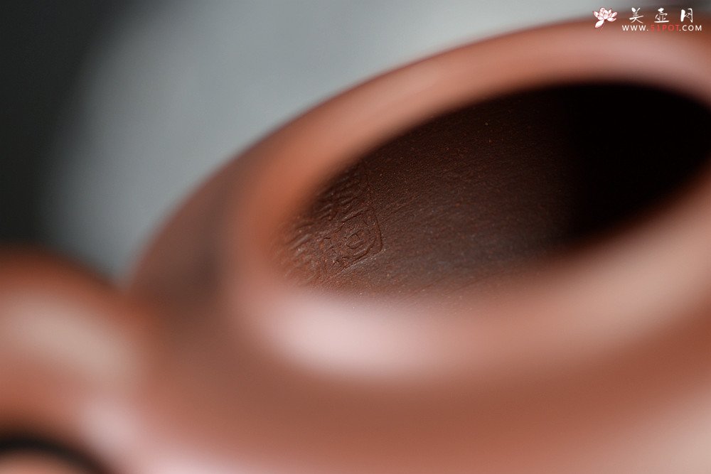 紫砂壶图片：道洪风格之全手悦志 温润如玉 蒋柯作品 饱满可人 - 美壶网