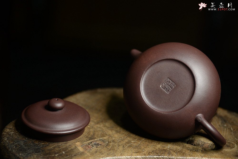 紫砂壶图片：稳重大气 高温老紫泥 大仿古 沁园春 雪 - 美壶网