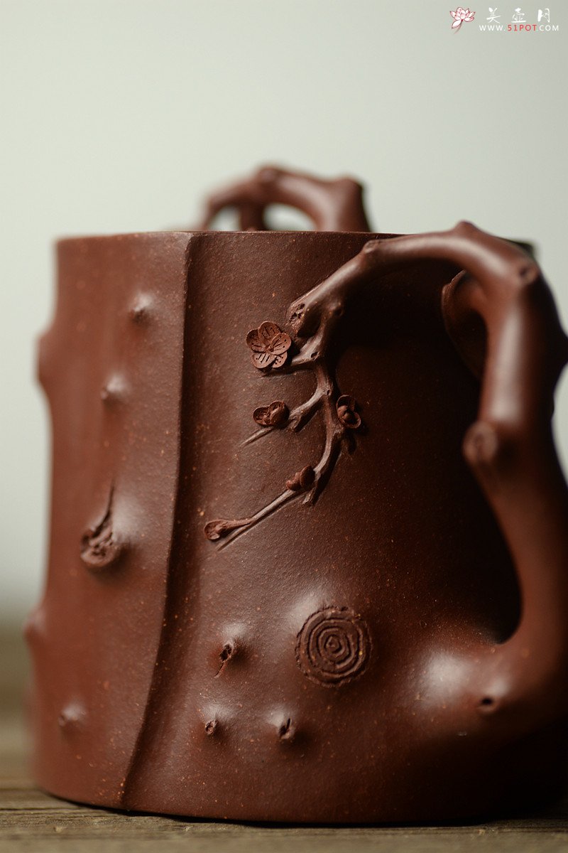 紫砂壶图片：单志萍最新力作 雄厚之风 优雅之作 精品全手红梅争艳 - 美壶网
