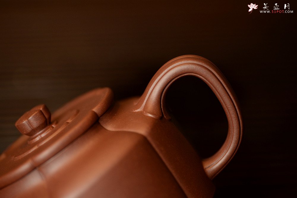 紫砂壶图片：方圆堂许嘉年 经典代表作 全手梅花周盘 浑厚大气  - 美壶网