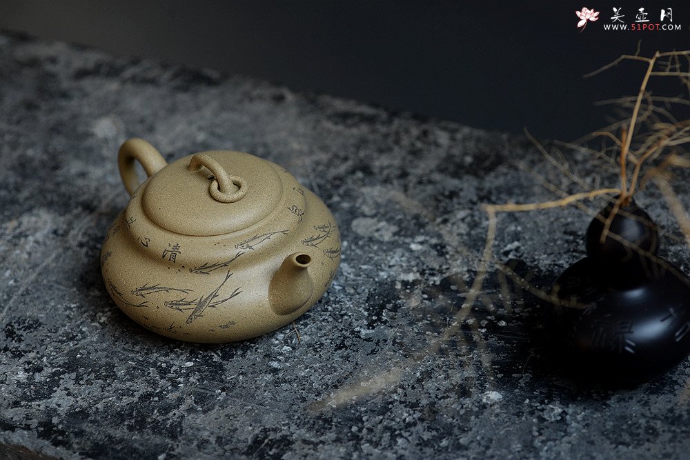 紫砂壶图片：鱼乐人亦乐,泉清心共清 全手葫芦 - 美壶网