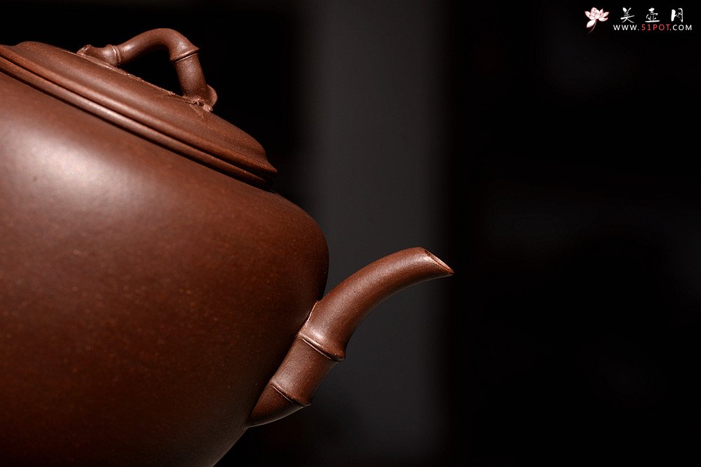 紫砂壶图片：肥美竹叶 饱满飘逸 全手大君竹 顾正芳经典作品 - 美壶网