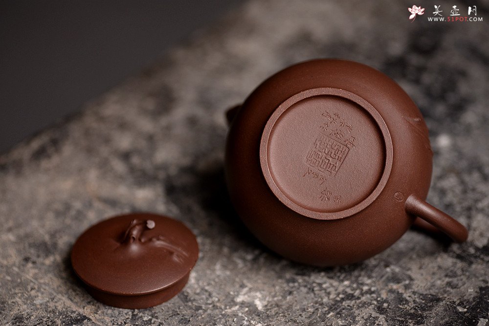 紫砂壶图片：高雪琴全手近作 构思精妙 别具清趣 寒枝 - 美壶网