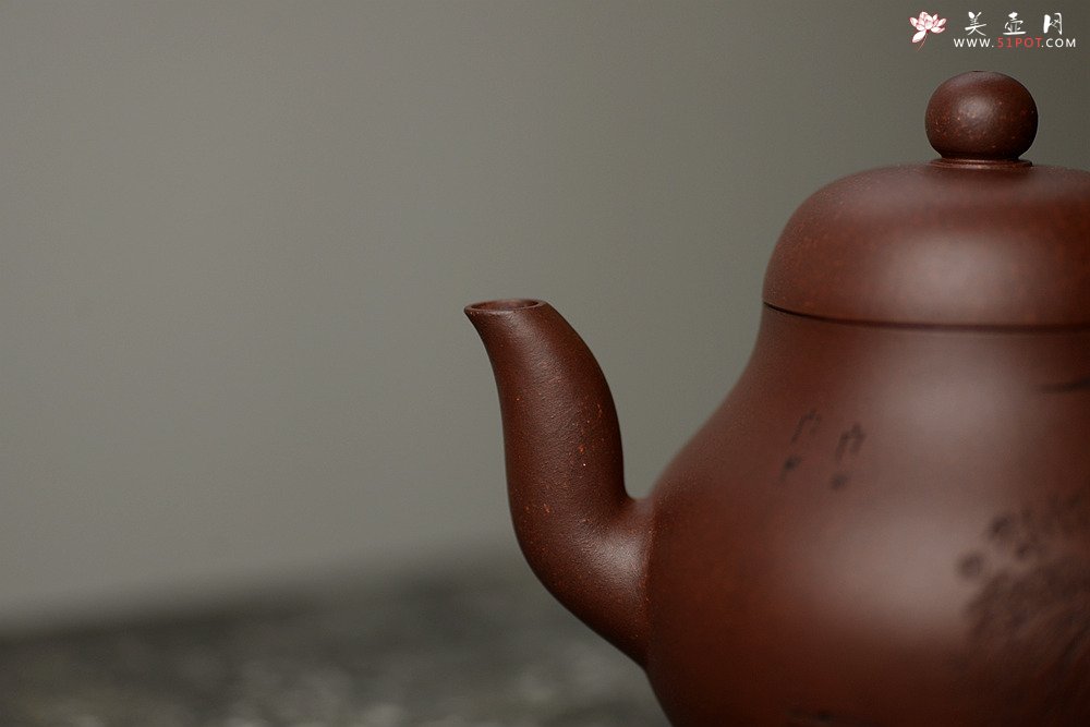 紫砂壶图片：文雅十足 李彦雄精心装饰 传统经典  全手老味思亭 - 美壶网