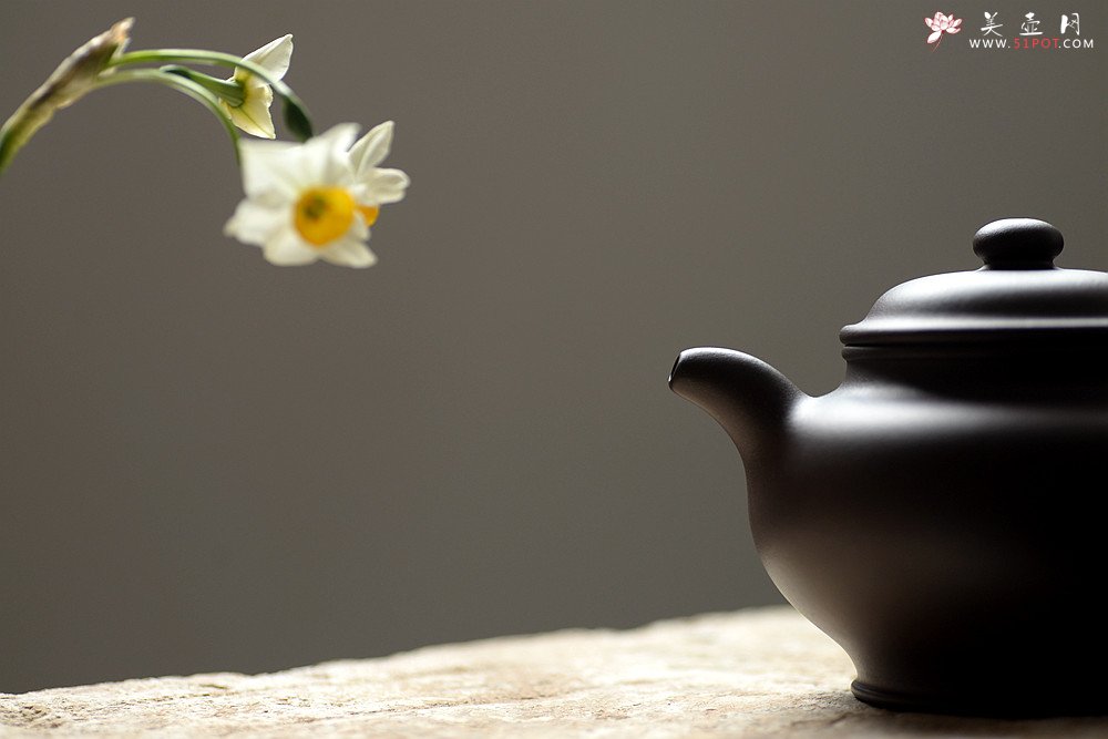 紫砂壶图片：邵春良甲午年全手新作 厚重大气 古朴典雅 大亨掇只 光素经典传奇 - 美壶网