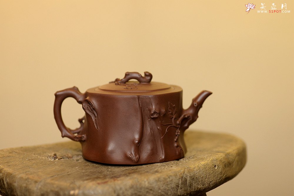 紫砂壶图片：花货奇才顾正芳近作 刚正挺拔  全手精品葡萄桩 - 美壶网
