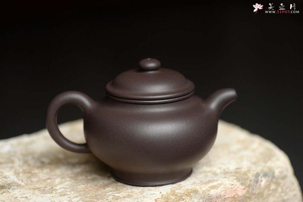 紫砂壶图片：邵春良甲午年全手新作 厚重大气 古朴典雅 大亨掇只 光素经典传奇 - 美壶网