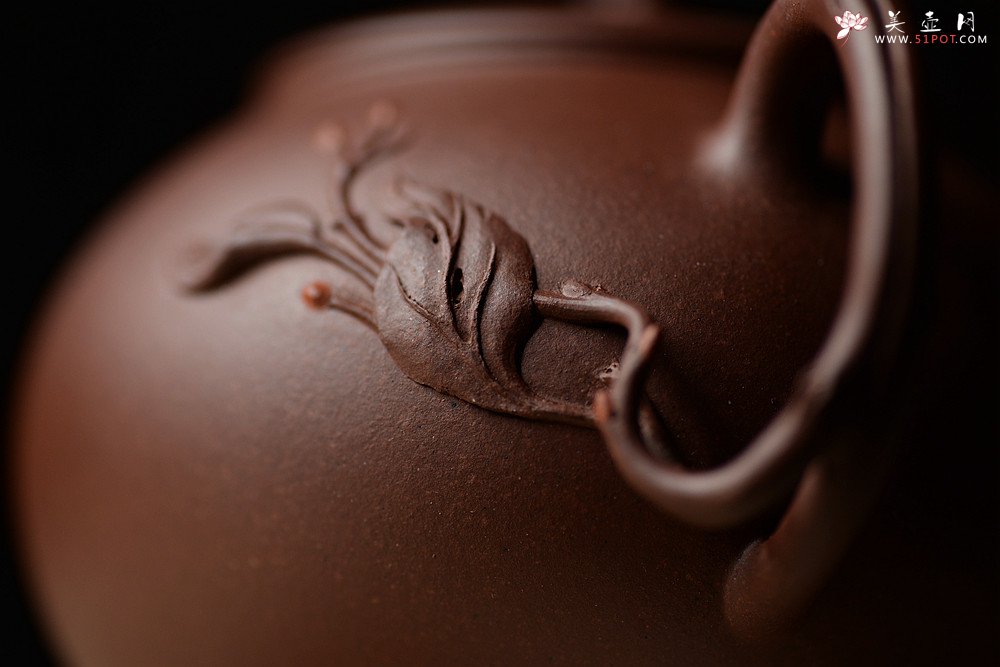 紫砂壶图片：钱小珍作品  全手夏艳~ 吴震夫人 灵秀花货 - 美壶网