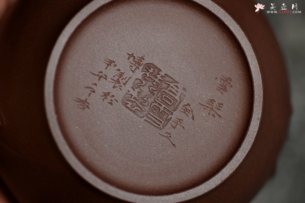 紫砂壶图片：高雪琴新作 线条流畅 端庄秀美 新意花器 全手冬韵 - 美壶网