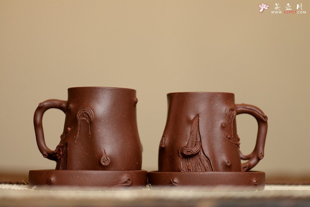 紫砂壶图片：单志萍年终全手力作 古意昂然 立体梅花 寒梅套壶 - 美壶网